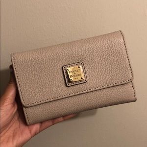 Dooney & Bourke Belvedere flap wallet